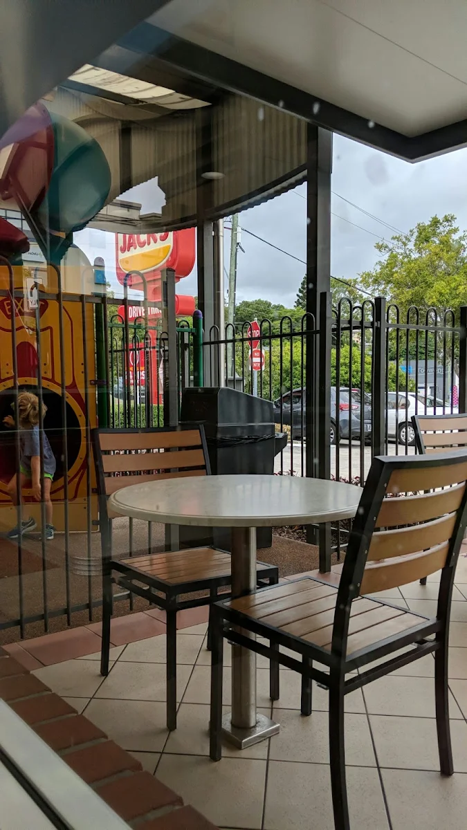 Vibe, Hungry Jack's Burgers Taringa