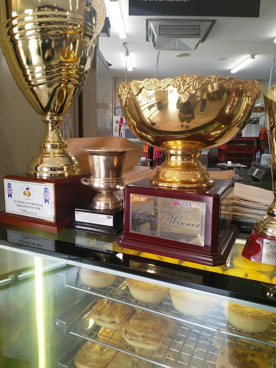 Vibe, Rolling Pin Pies & Cakes