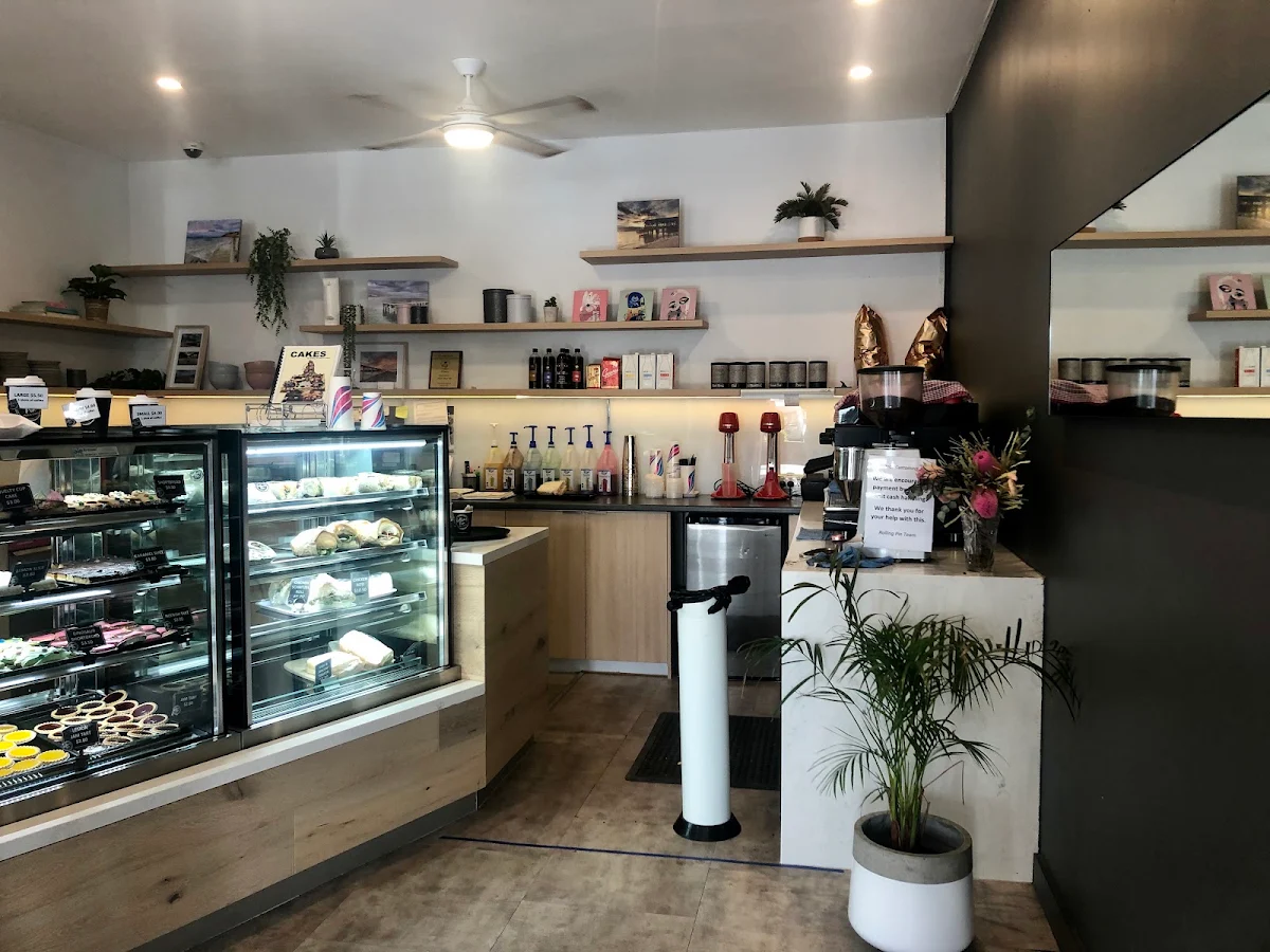 Vibe, Rolling Pin Pies & Cakes