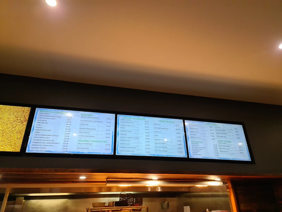 Menu, Garden Hotel