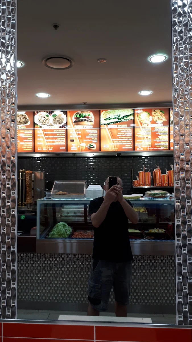 Vibe, Sinbad's Kebab Pizza and Gozleme