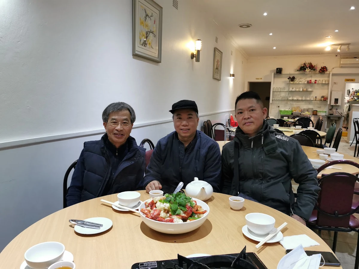 Vibe, Yong Feng Chinese Restaurant