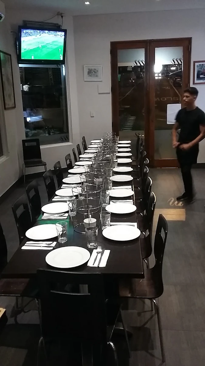 Vibe, Mario's Pizzeria Croydon
