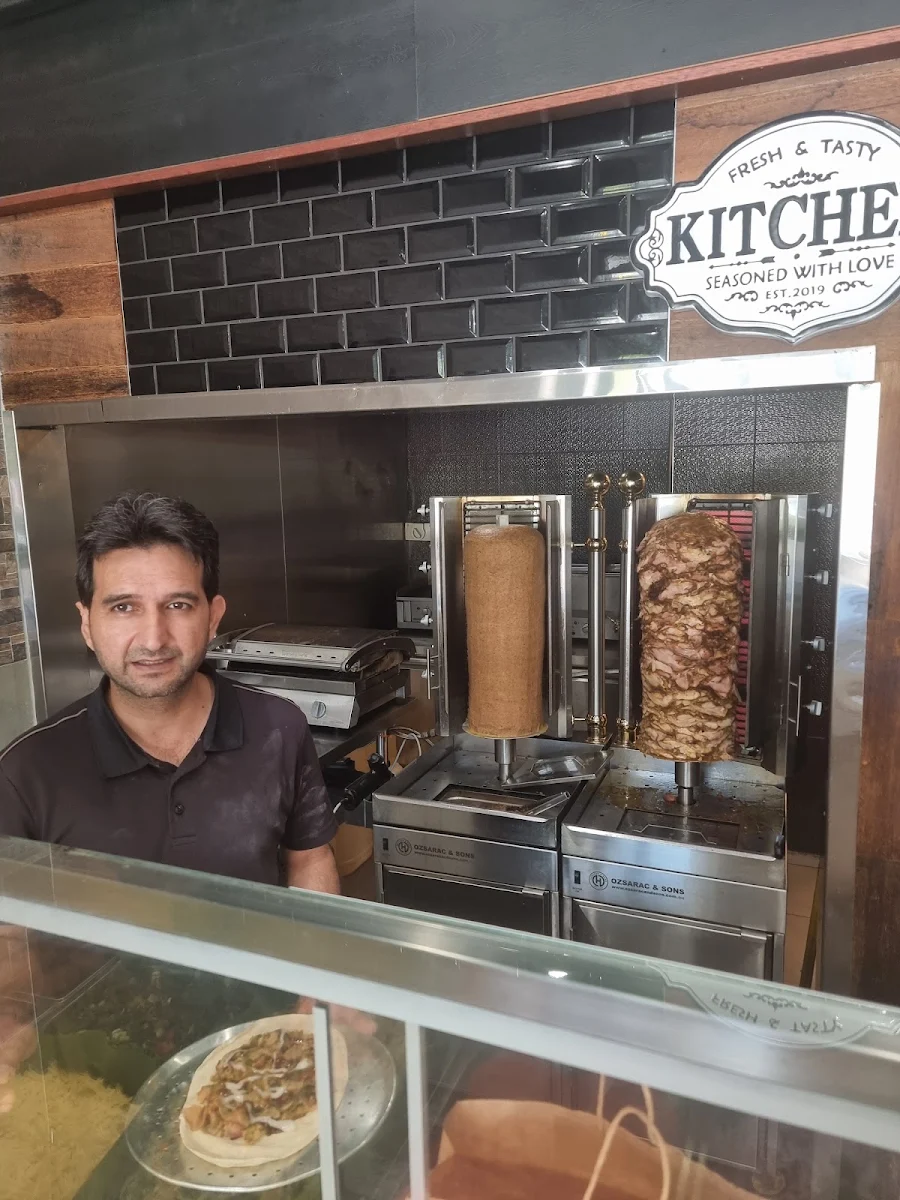 Vibe, AB ROYAL KEBABS AND PIZZA