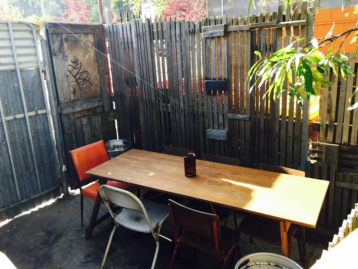Vibe, Zuke's Place