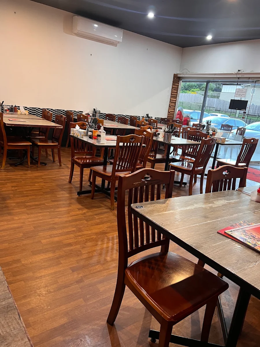 Vibe, Pho Inn