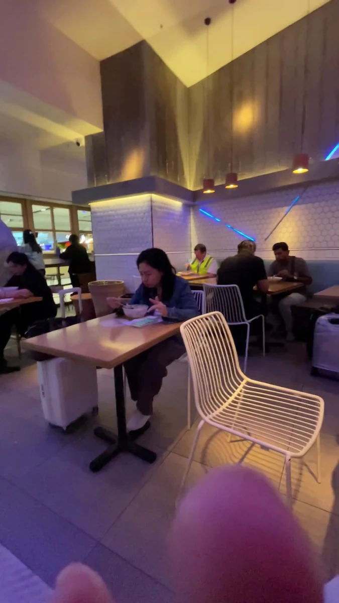 Vibe, Taste of Thai