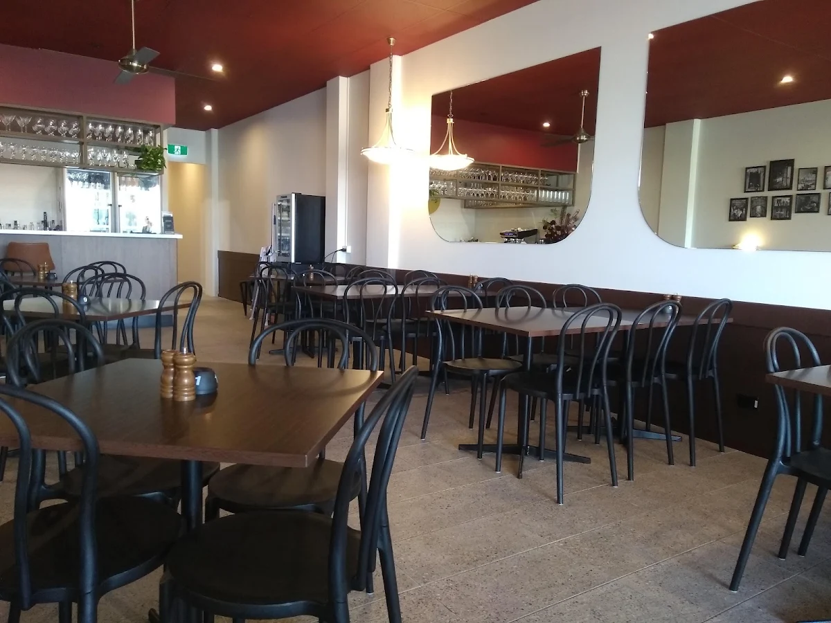 Vibe, Duci's Italian Restaurant