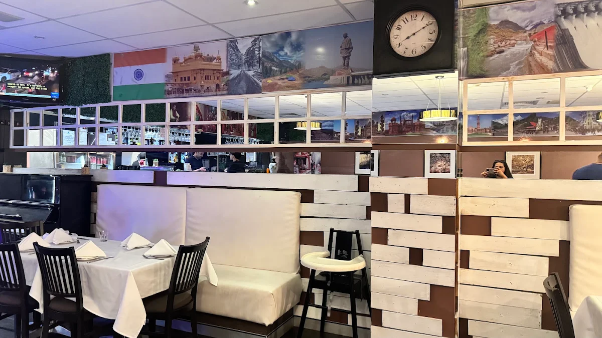Vibe, Gravy N More (Indian Restaurant)