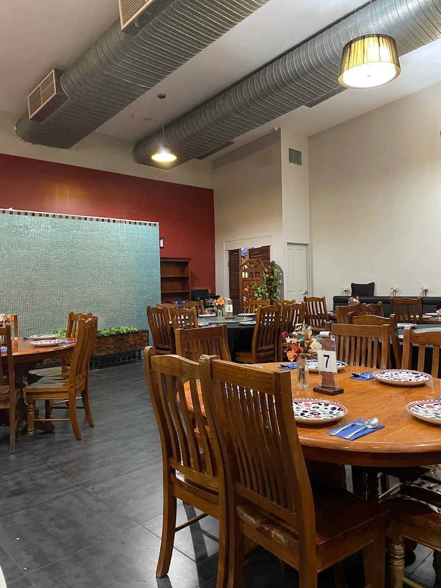 Vibe, The Eight Dining