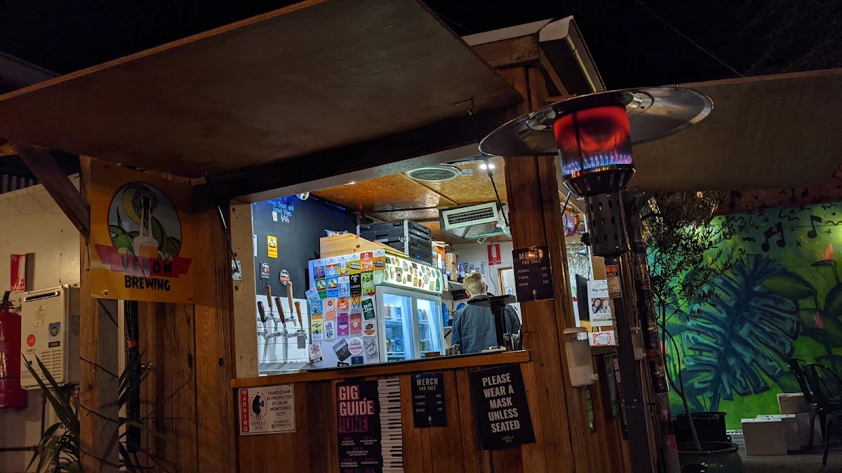 Vibe, Handle Bar