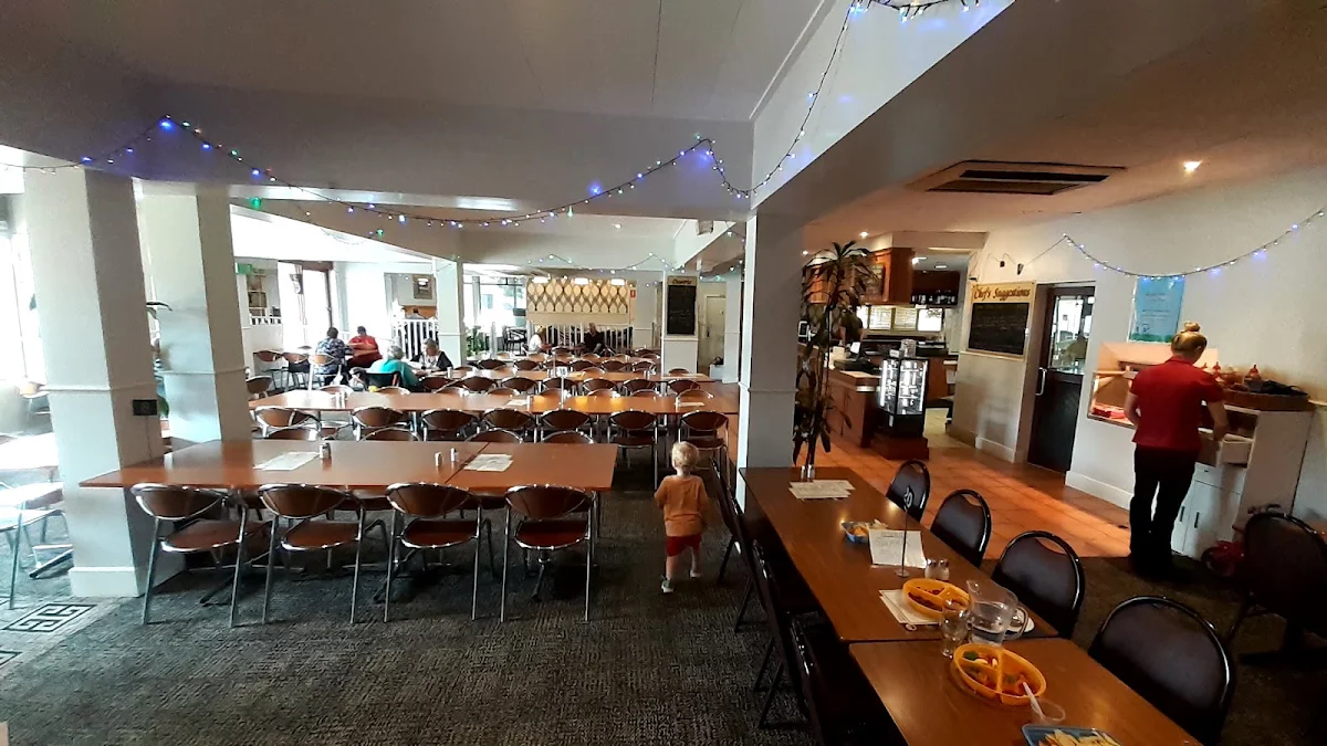 Vibe, The Royal Hotel