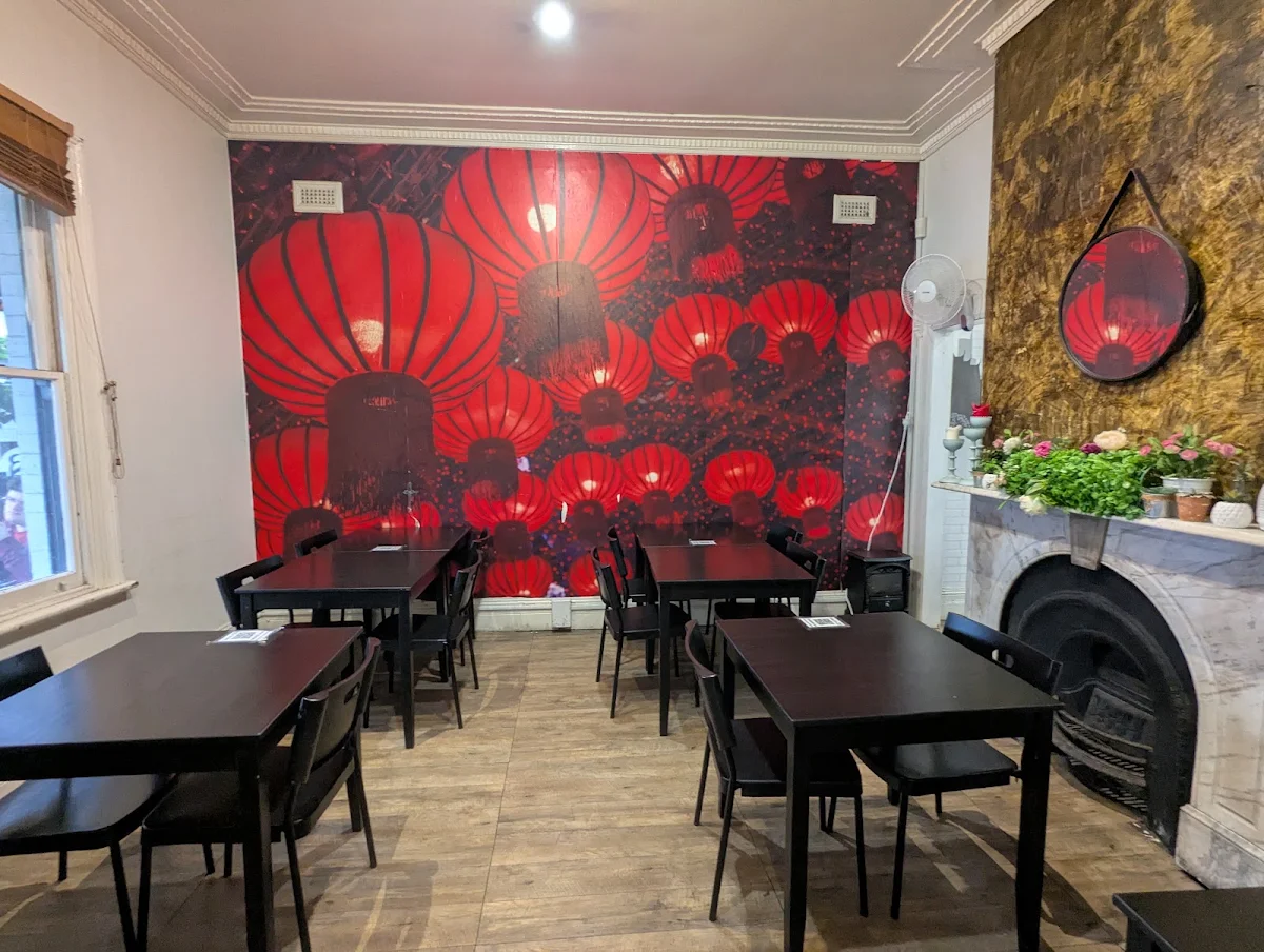 Vibe, Nami Thai and Japanese Restaurant