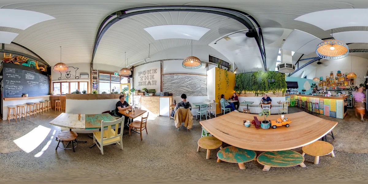 Vibe, Poke the Bear Cafe