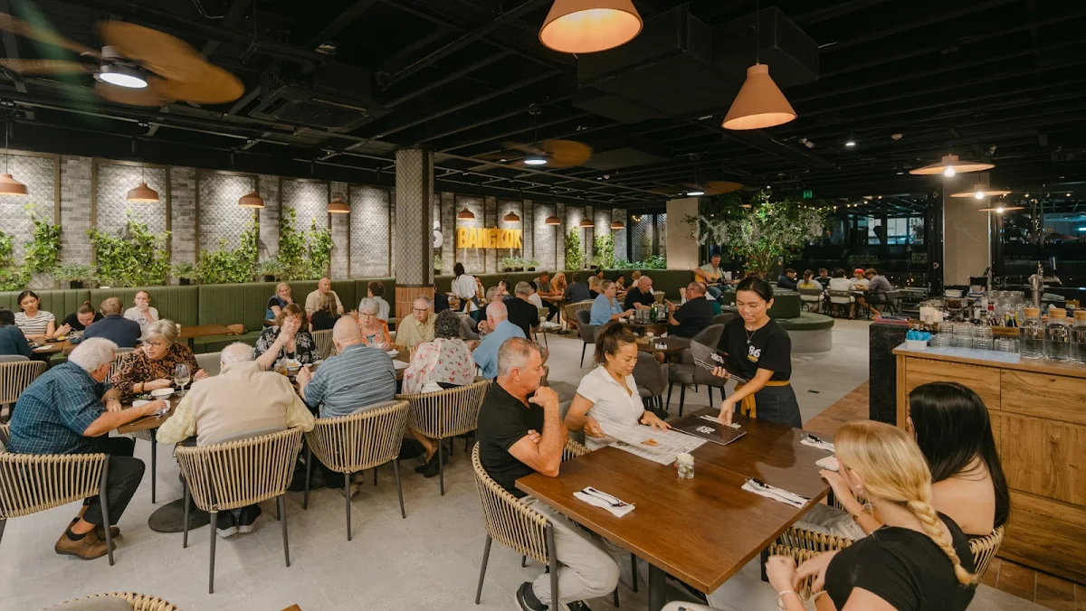 Vibe, 86 BANGKOK (KAWANA SHOPPINGWORLD)