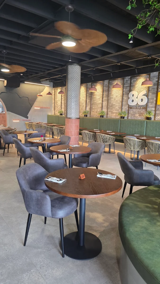 Vibe, 86 BANGKOK (KAWANA SHOPPINGWORLD)