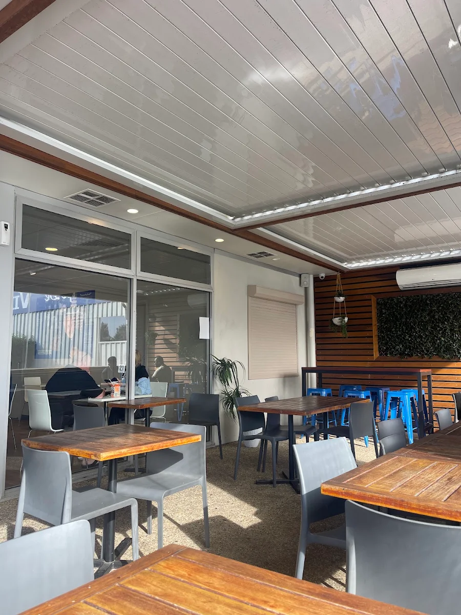Vibe, Cafe De Vili's | Blair Athol