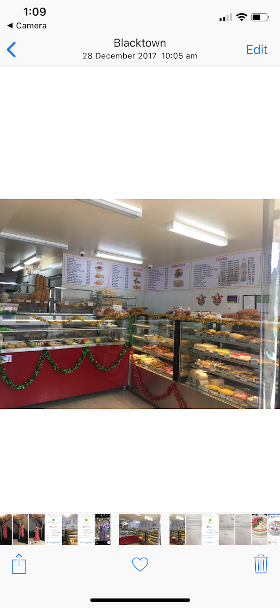 Vibe, Thanh Hieu Hot Bread & Takeaway