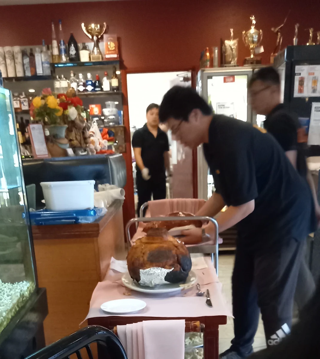 Vibe, Billy's Pine and Bamboo Restaurant