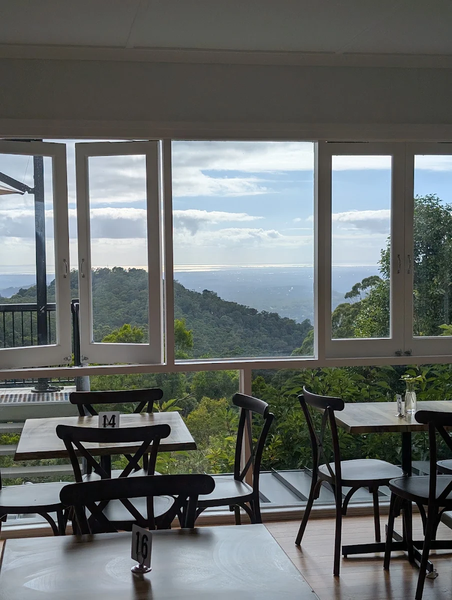 Vibe, The View on Mount Glorious