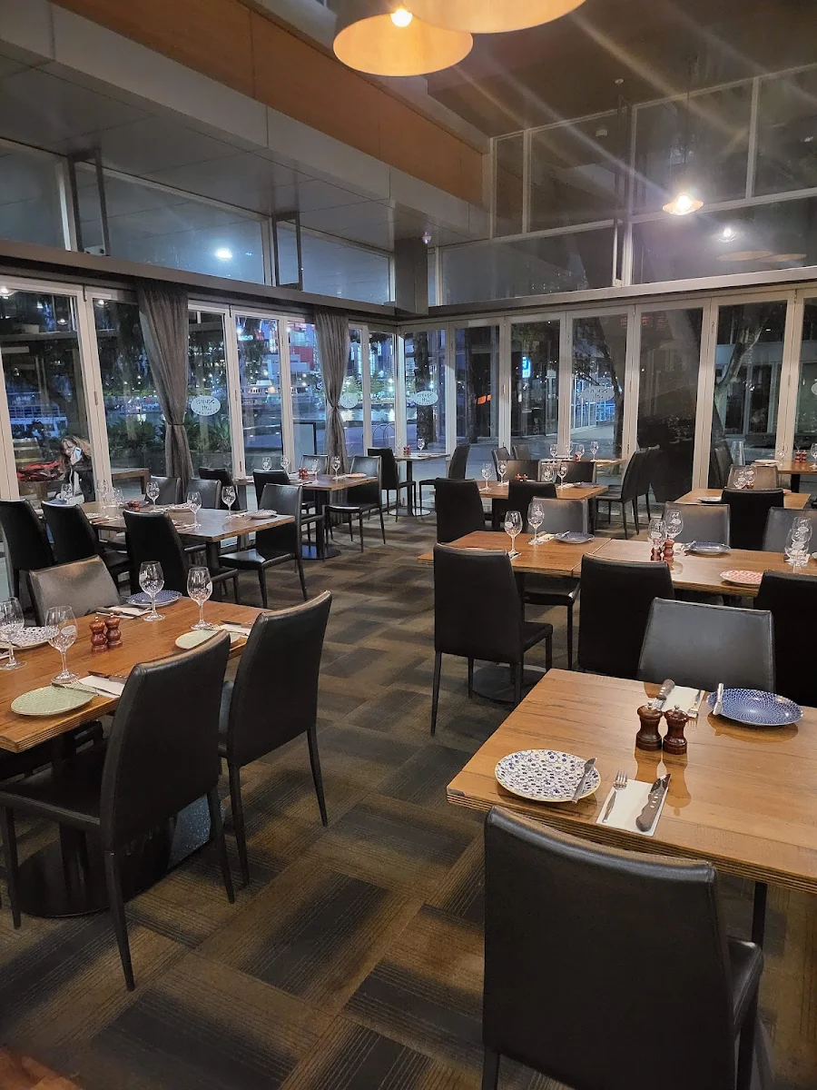 Vibe, Squires Loft Docklands