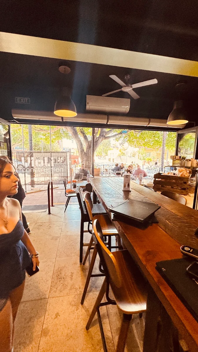 Vibe, Inthais Cafe and noodle bar