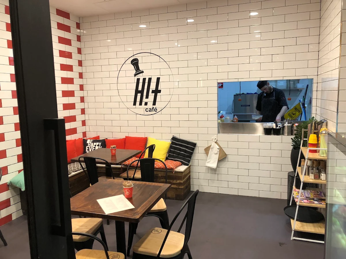 Vibe, Hit Cafe Dee Why