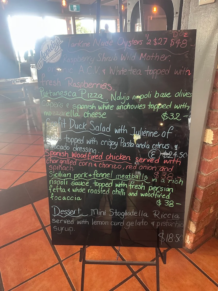 Menu, Applebys Mediterraneo Bar & Grill