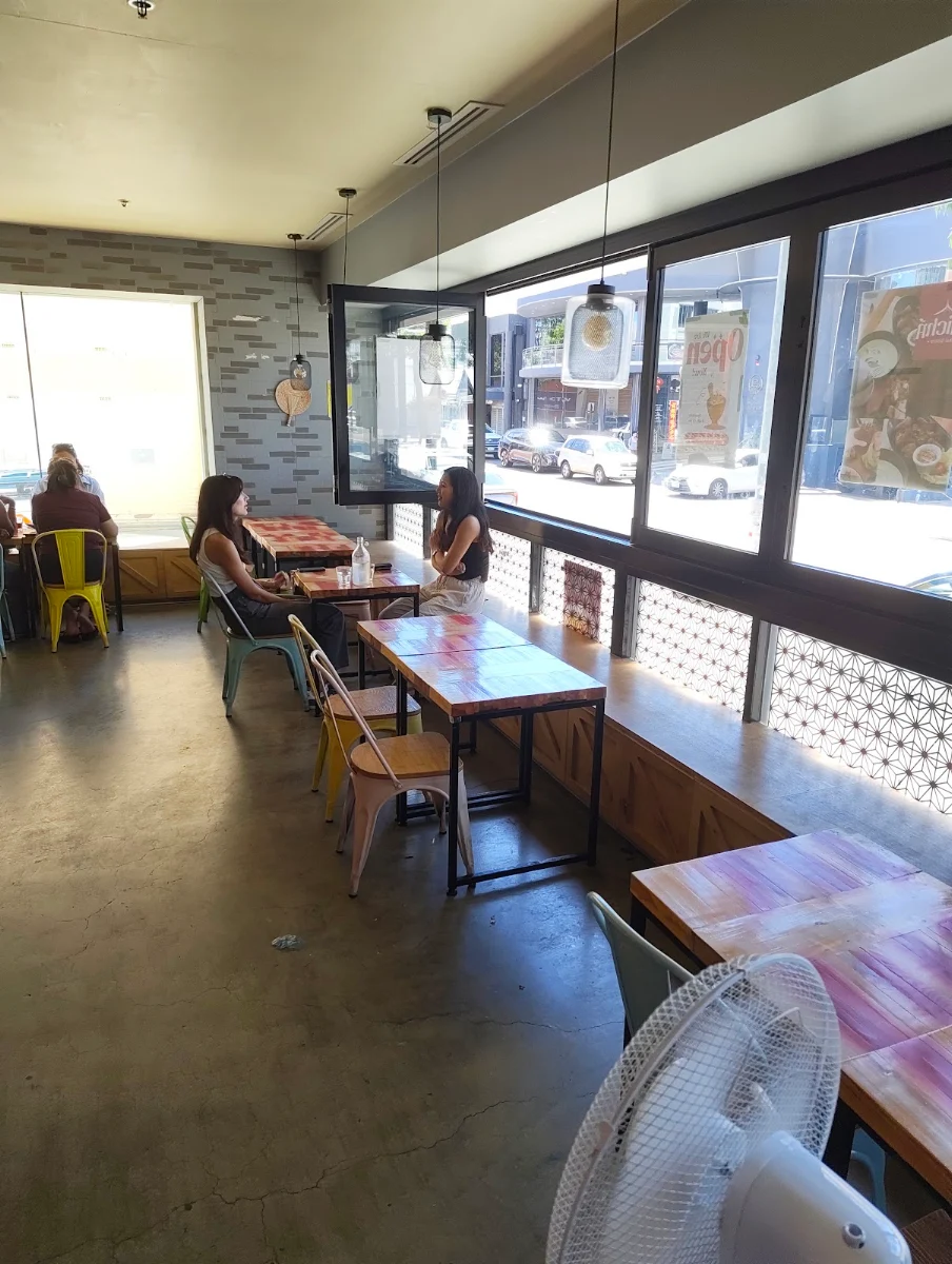 Vibe, Phicha Thai Bistro