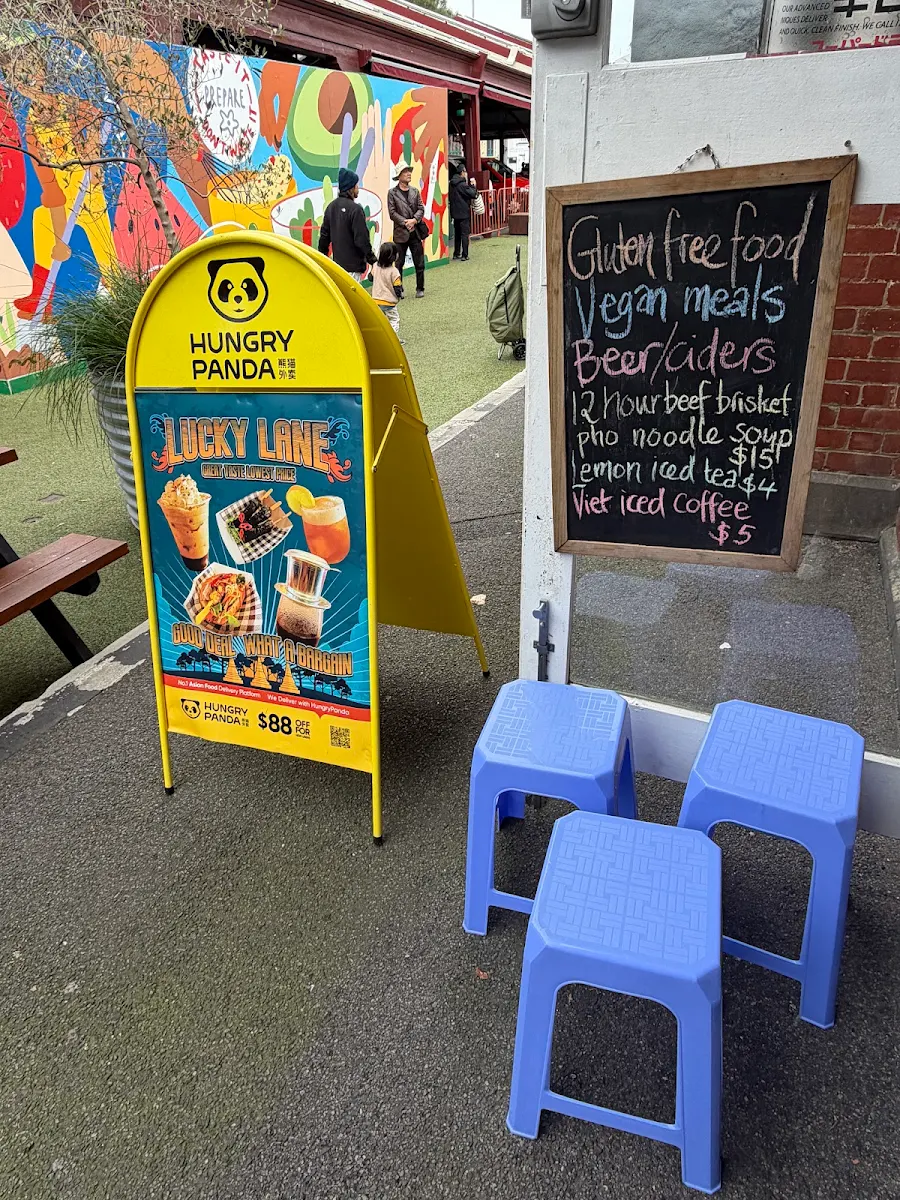 Menu, Lucky Lane