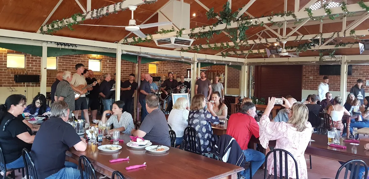 Vibe, Boyanup Tavern
