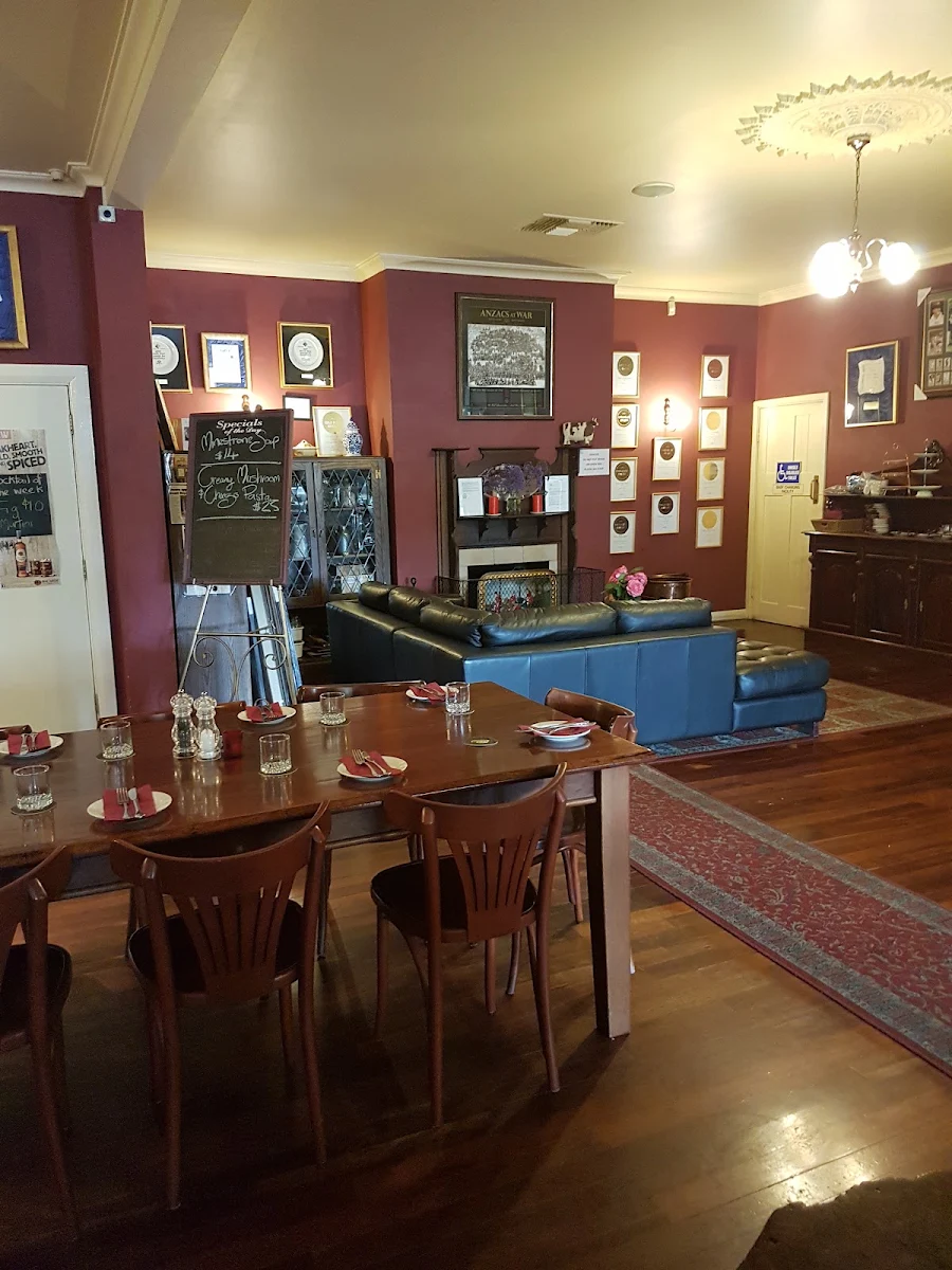 Vibe, Boyanup Tavern