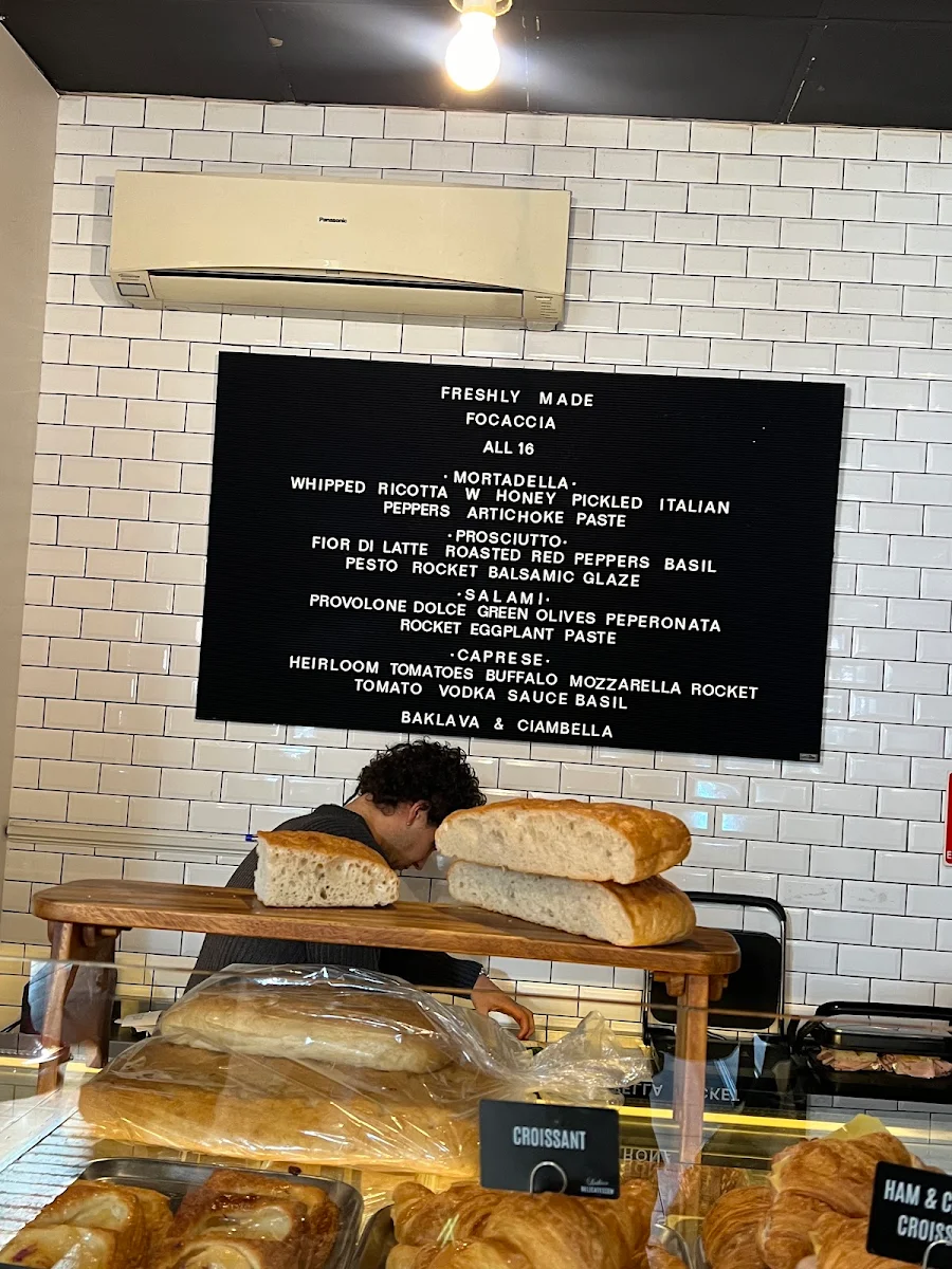 Menu, Laikon Deli