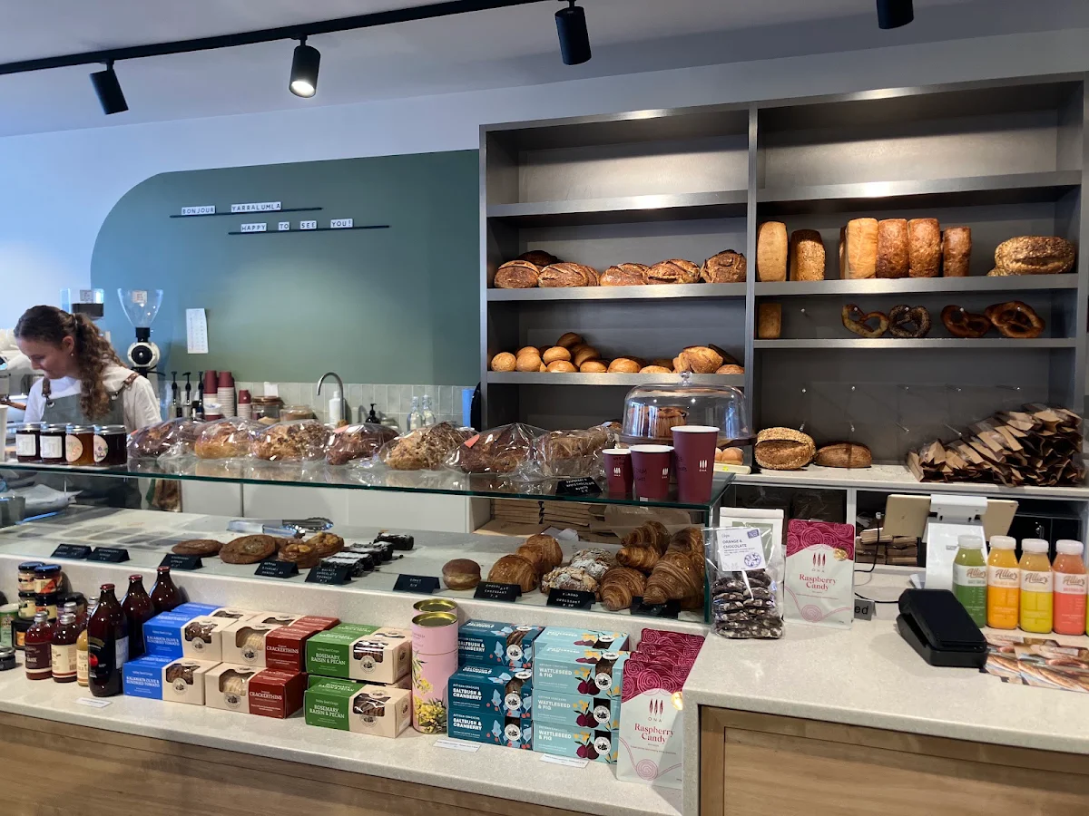 Vibe, L'épi Artisan Bakery - Yarralumla