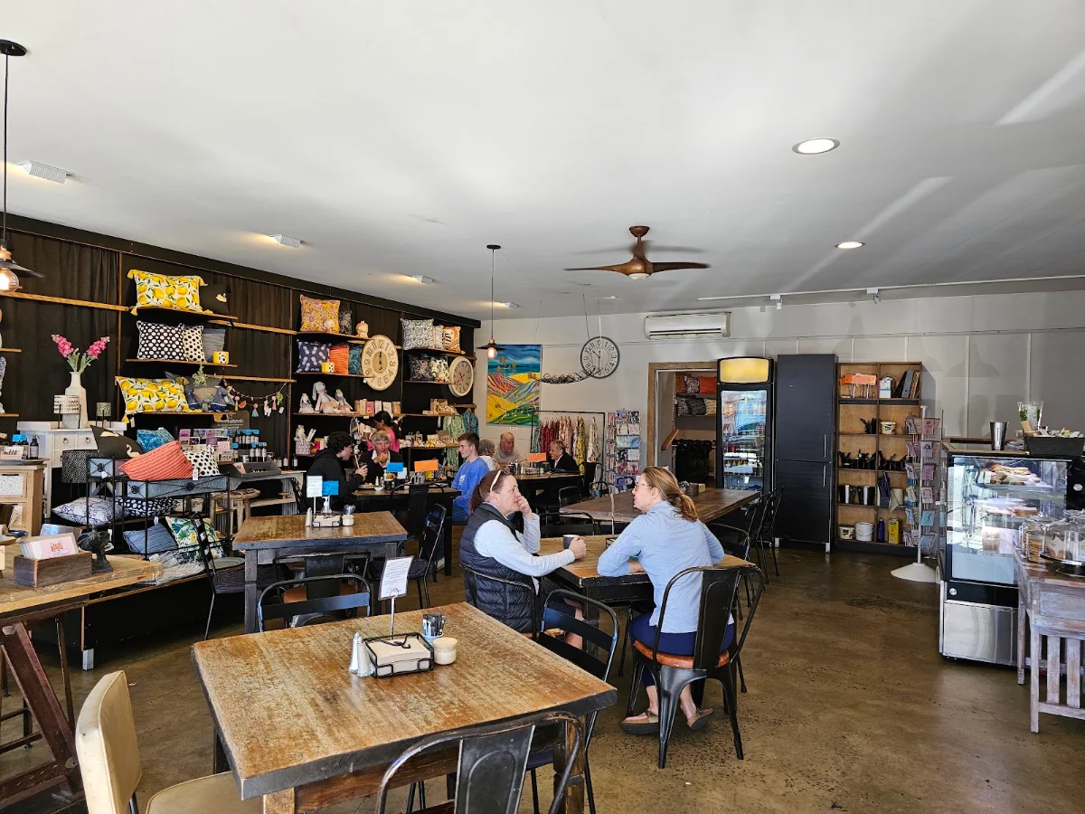 Vibe, Seven Monks Cafe & Wares