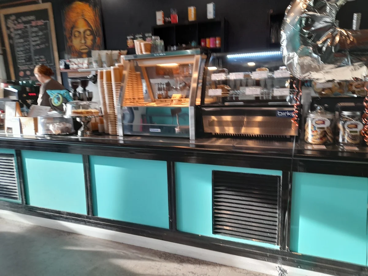 Vibe, Seven Monks Cafe & Wares