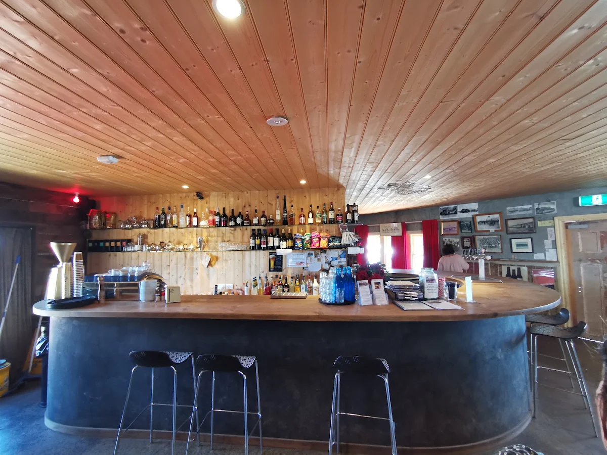 Vibe, Swiss Mountain Hotel