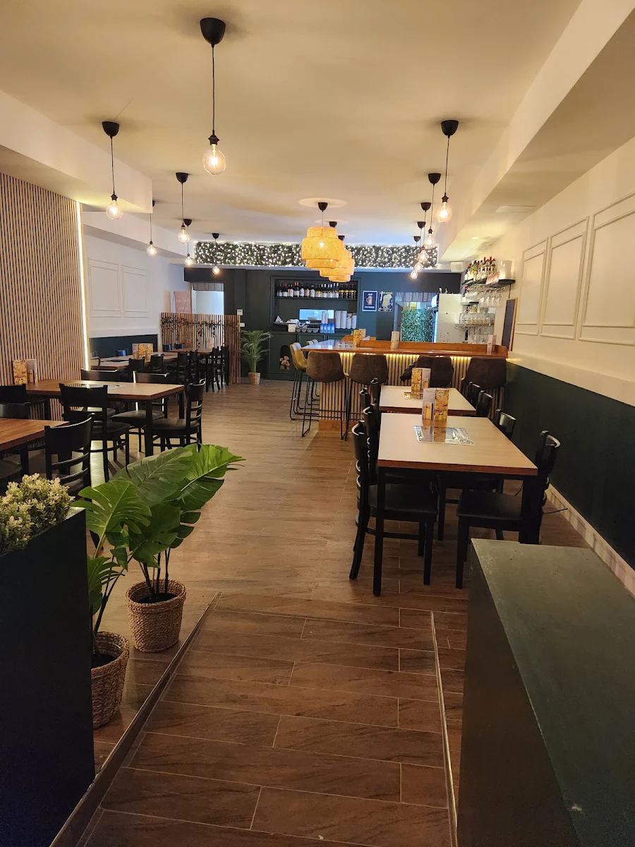 Vibe, Goon Korean BBQ - Essendon North