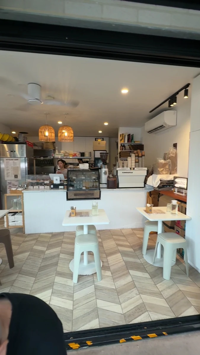 Vibe, humble cafe