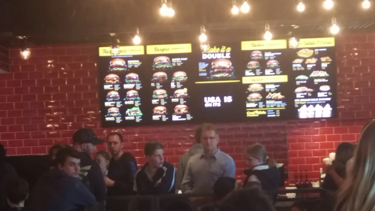Vibe, Carl's Jr. Mt. Barker