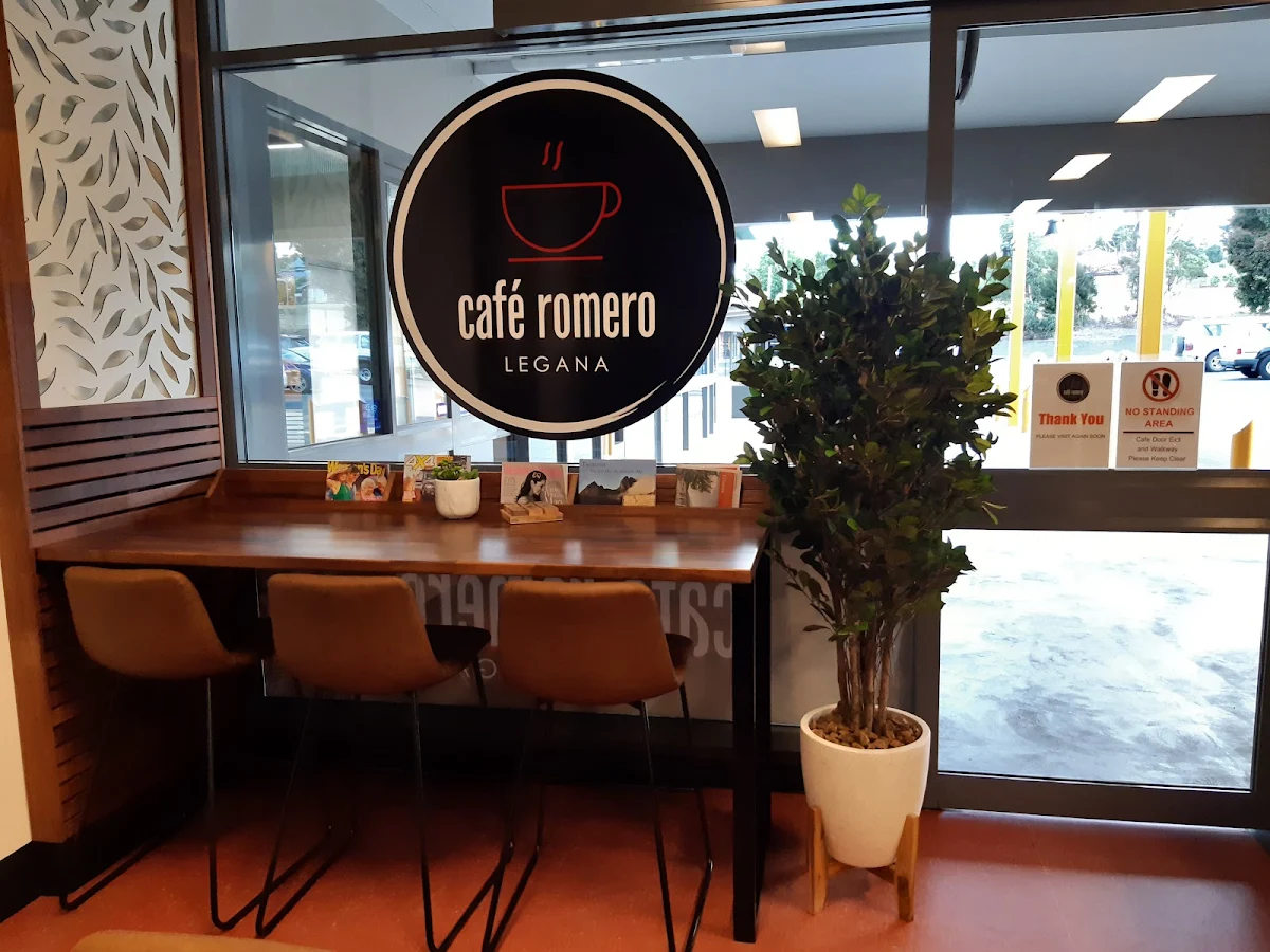 Vibe, Cafe Romero