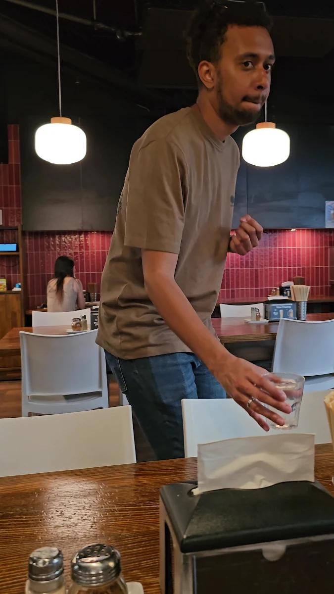 Vibe, Menya City Japanese Noodle Bar