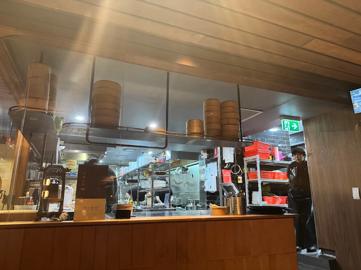 Vibe, Wan’s Cantonese
