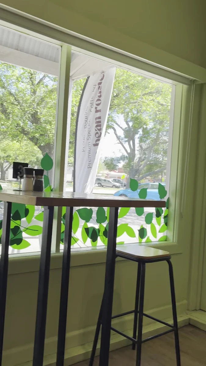 Vibe, Verdure Bistro