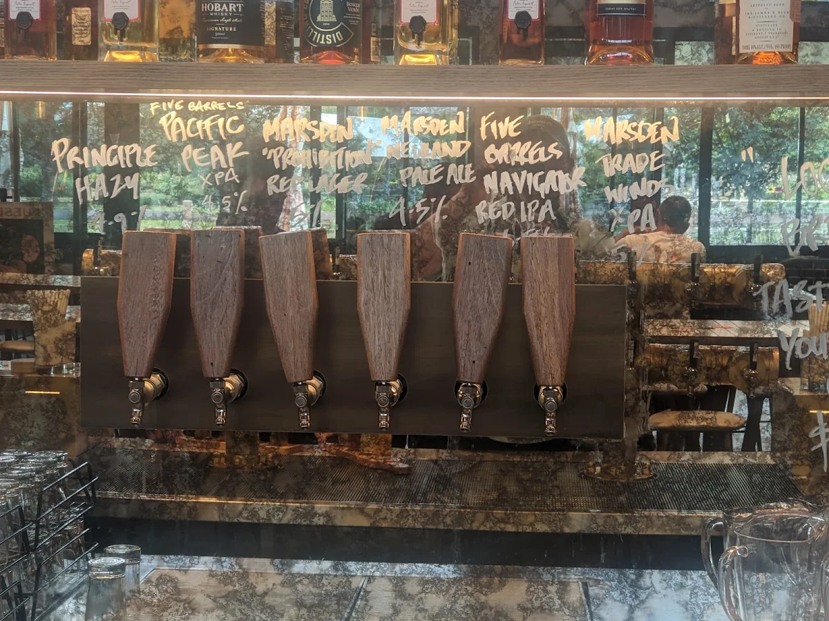 Vibe, The Plough & Ale