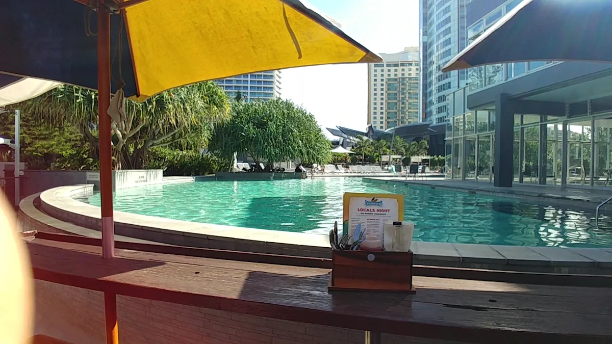 Vibe, Longboards Laidback Eatery & Bar