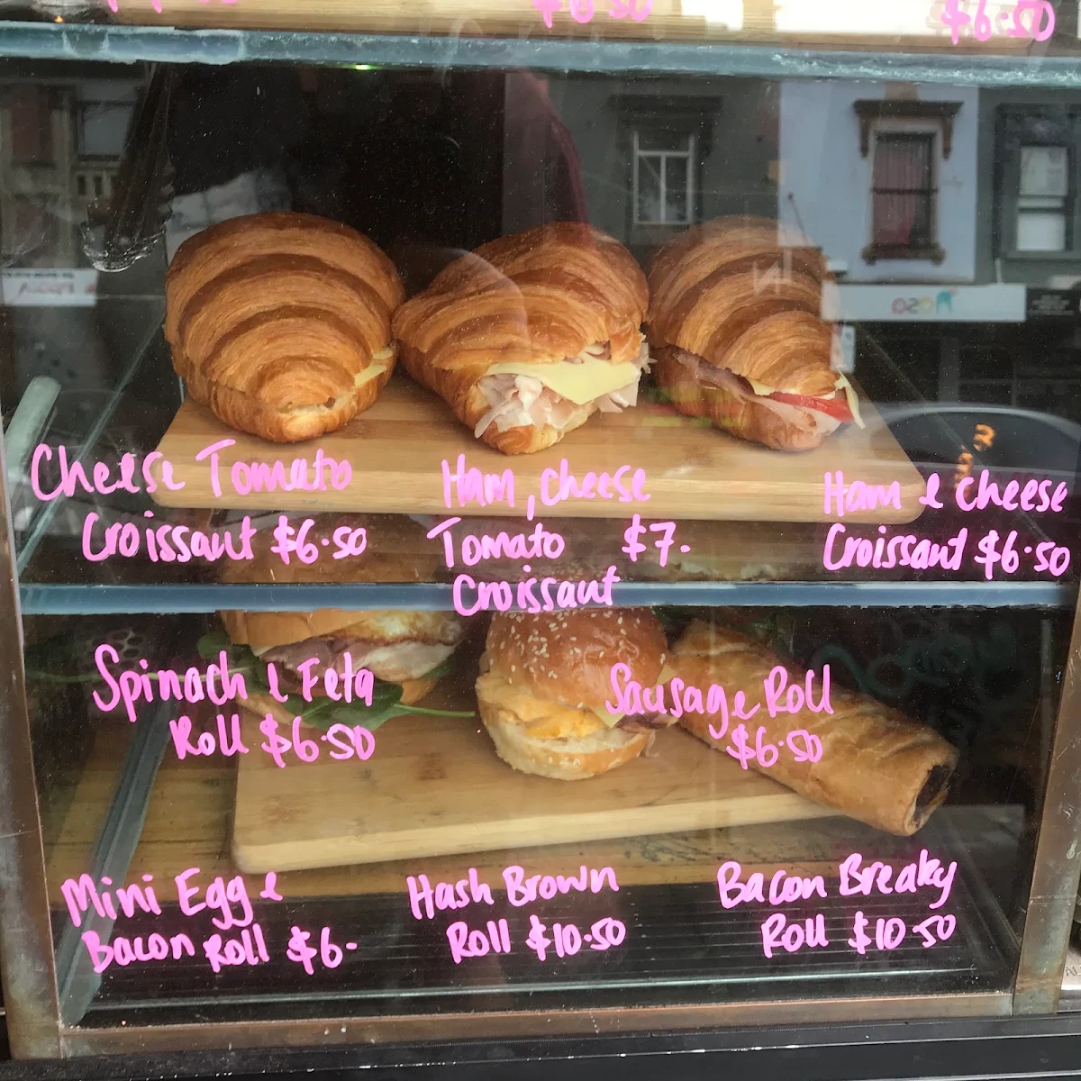 Menu, Elfie Windsor