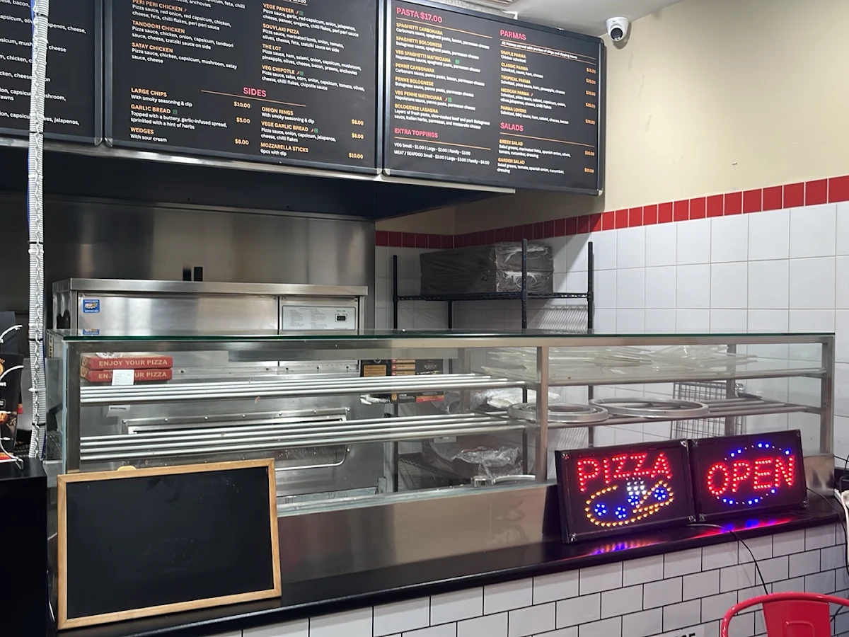 Vibe, Pizza Nest