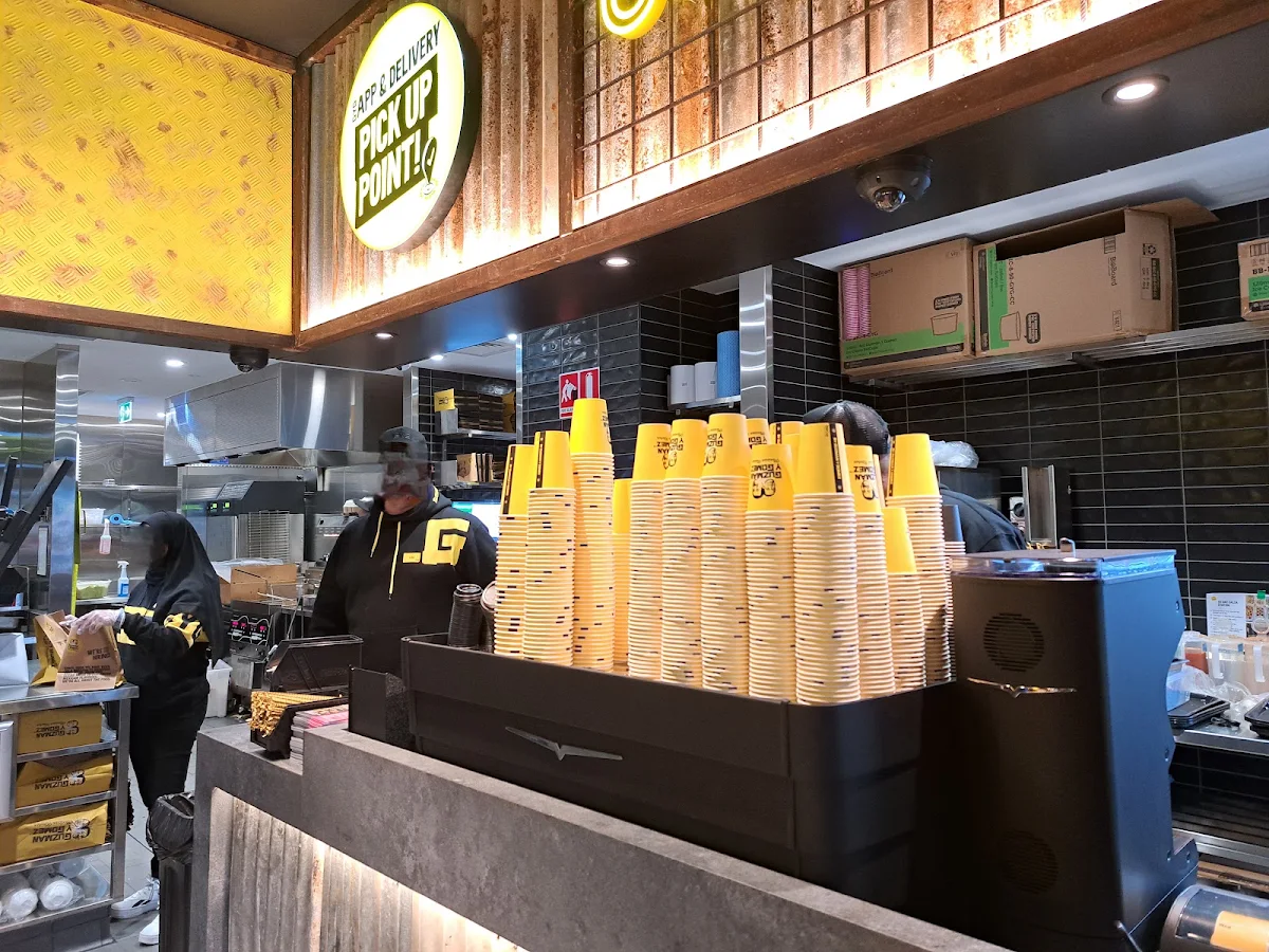 Vibe, Guzman y Gomez - Minto