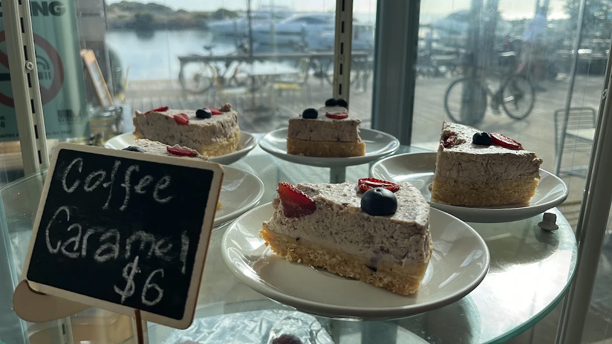 Food & drink, Q Cafe & Bar